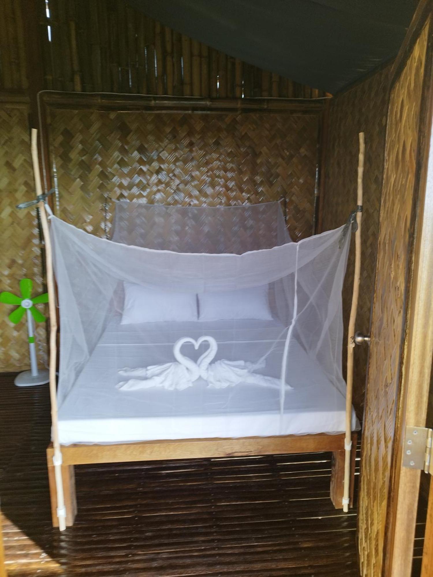 פורטו פרינססה Ocean Green Eco Lodge מראה חיצוני תמונה